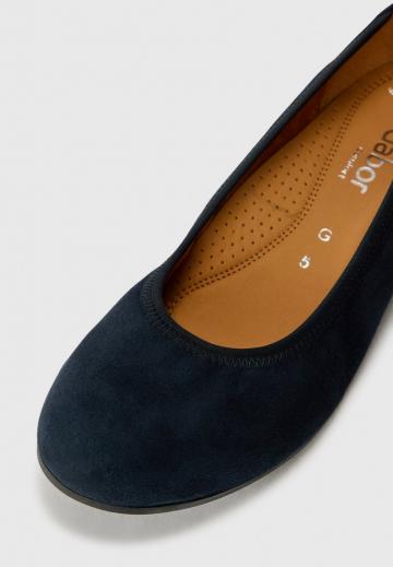 Туфли на танкетке