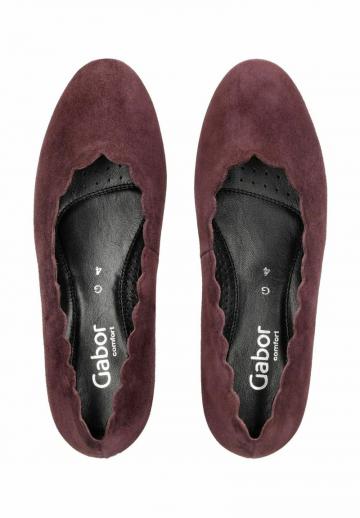 Туфли с высоким носом