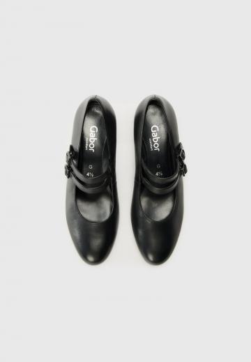 Туфли с ремешком