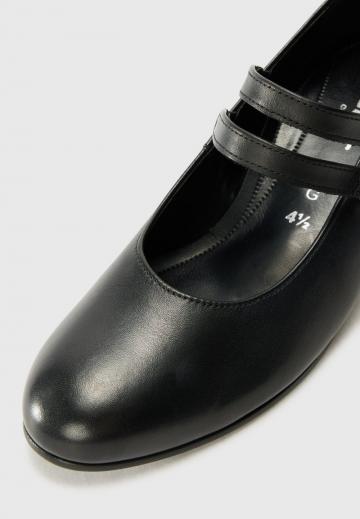 Туфли с ремешком