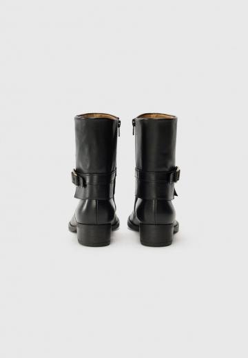 Ковбойские сапоги