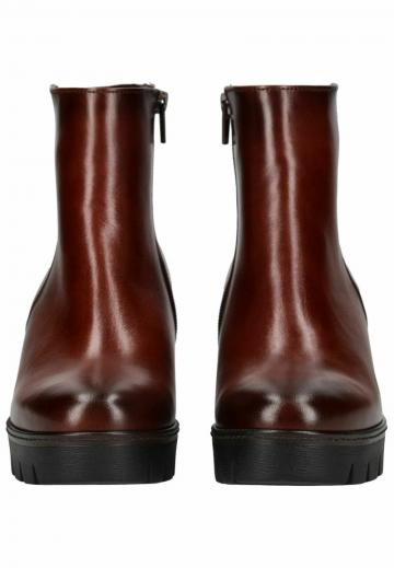 Сапожки на танкетке