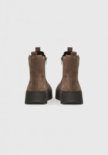 Полусапожки на платформе