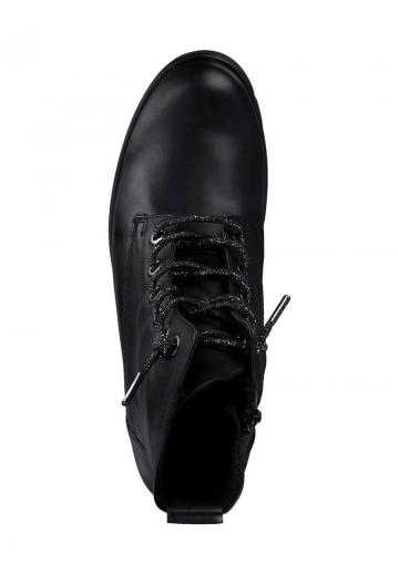 Ботинки на шнуровке