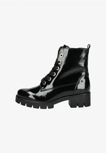 Ботинки на шнуровке