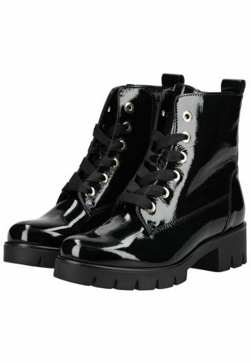 Ботинки на шнуровке