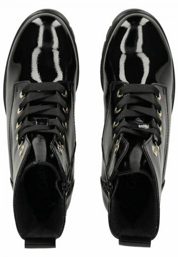 Ботинки на шнуровке