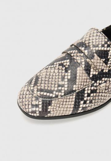 Полуботинки