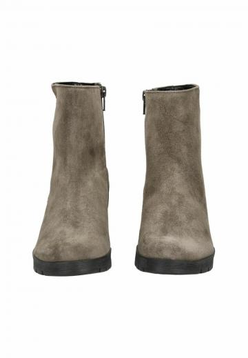 Полусапожки на платформе