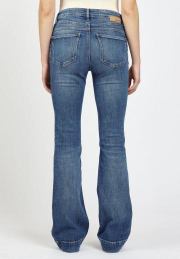 Клешеные брюки