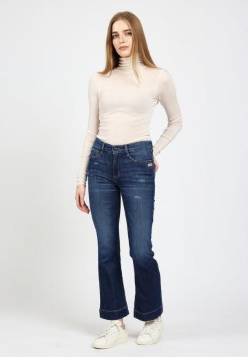 Клешеные брюки