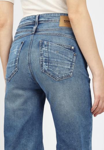 Джинсы