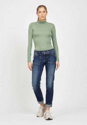 Короткие джинсы