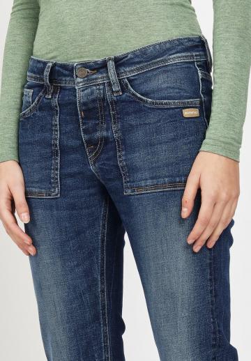 Короткие джинсы