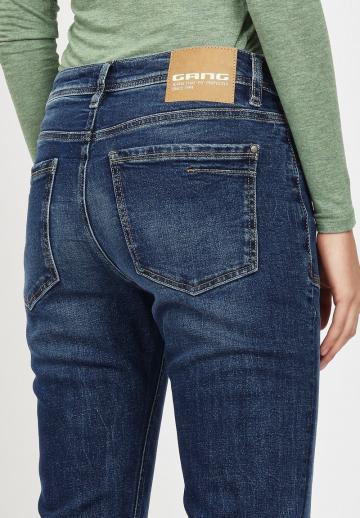 Короткие джинсы