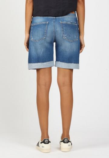 Джинсовые шорты