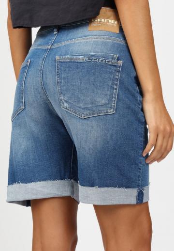 Джинсовые шорты