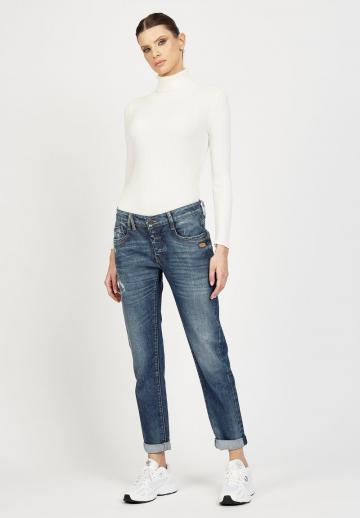 Свободные джинсы