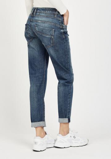 Свободные джинсы