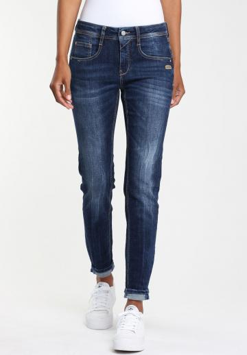 Джинсы