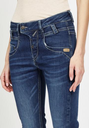 Джинсы