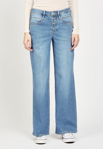 Клешеные джинсы