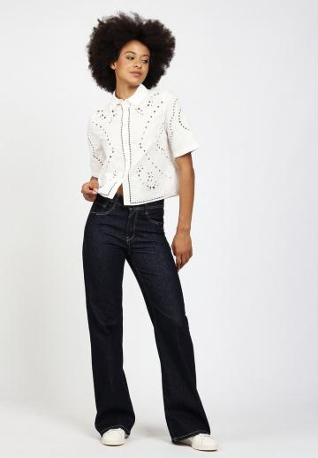 Прямые джинсы