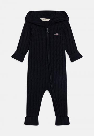 Набор одежды