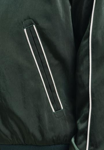 Куртка бомбер