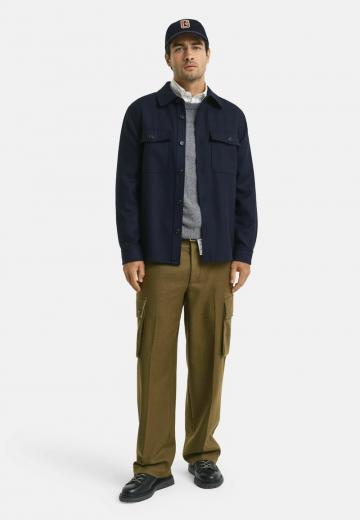 Брюки с накладными карманами