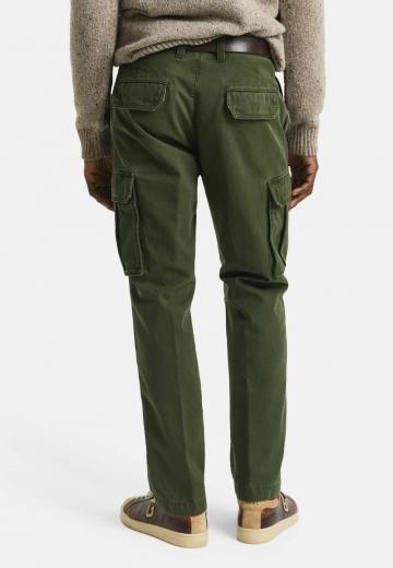 Брюки с накладными карманами