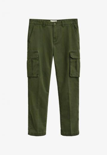 Брюки с накладными карманами