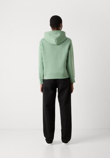 Пуловер с капюшоном