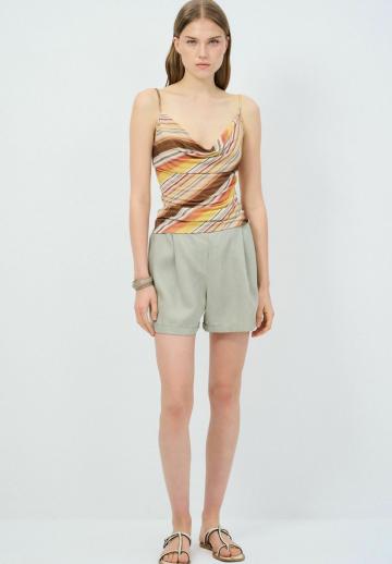 Топ на бретельках