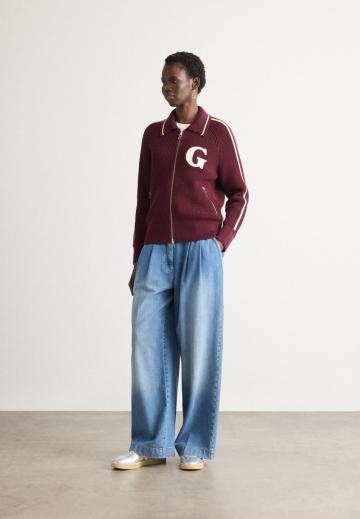 Вязаная кофта