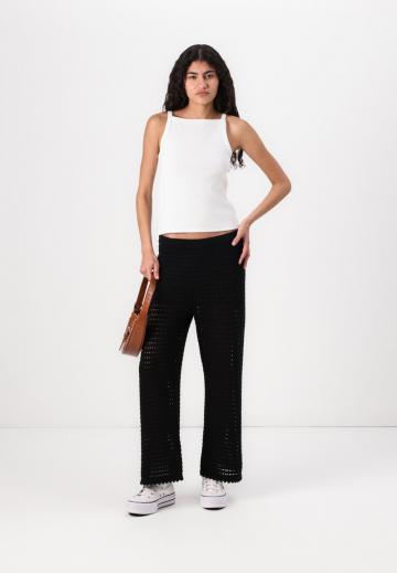 Топ на бретельках