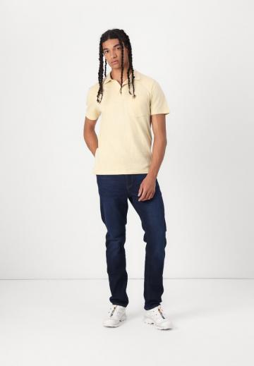 Узкие джинсы