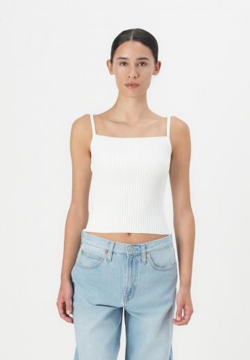 Топ на бретельках