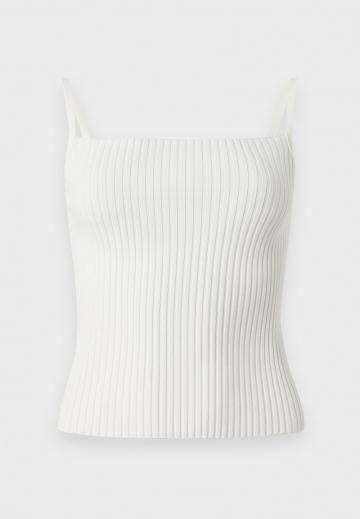 Топ на бретельках