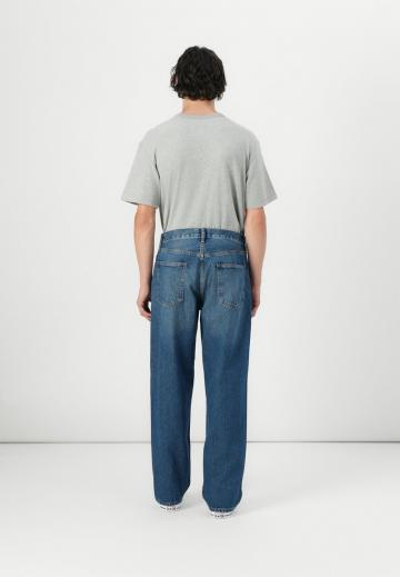 Свободные джинсы