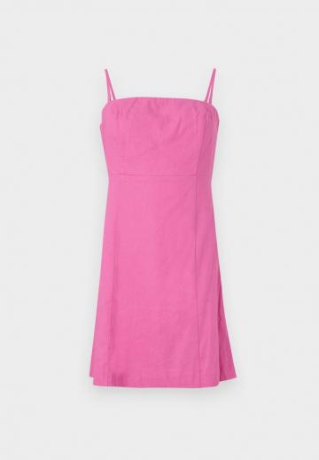 Короткое платье