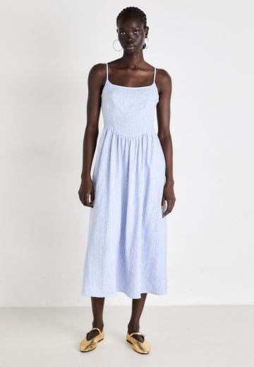 Летнее платье