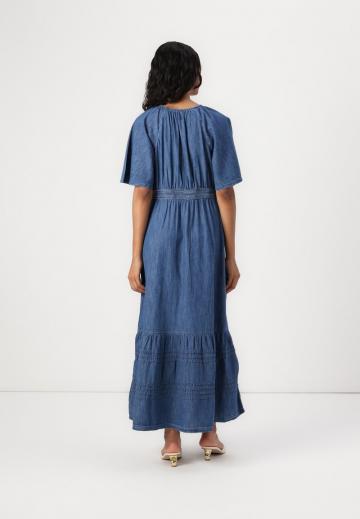 Летнее платье