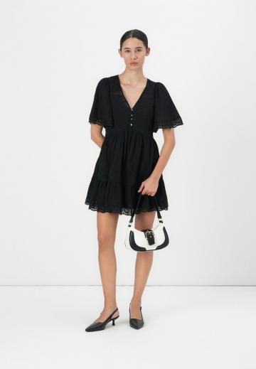 Короткое платье