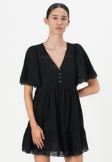 Короткое платье