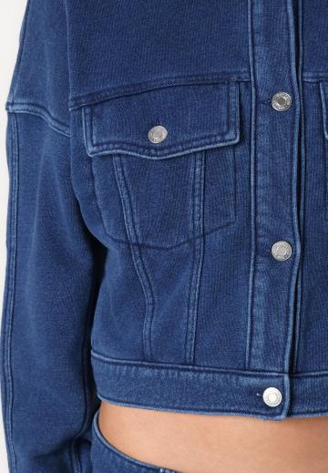 Джинсовая куртка