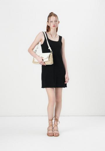 Вязаное платье