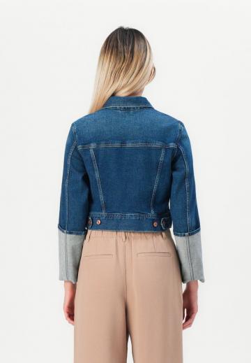 Джинсовая куртка
