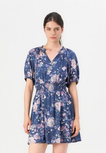 Короткое платье