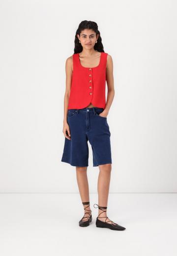 Джинсовая жилетка